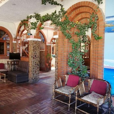 Hotel Las Kantutas コパカバーナ エクステリア 写真