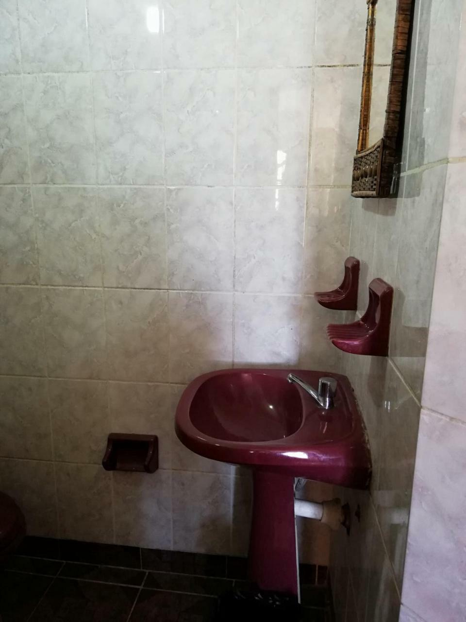 Hotel Las Kantutas コパカバーナ エクステリア 写真