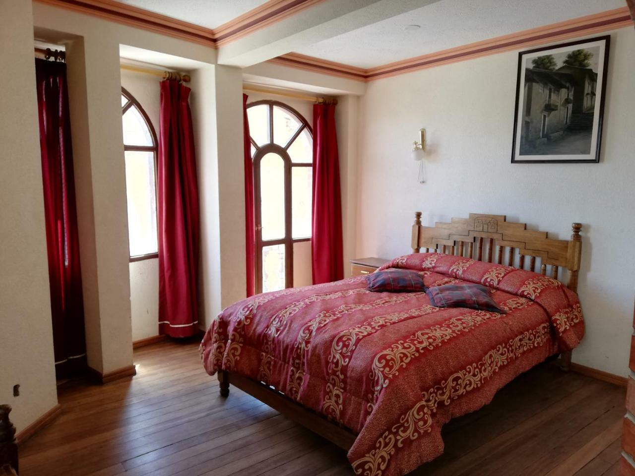 Hotel Las Kantutas コパカバーナ エクステリア 写真
